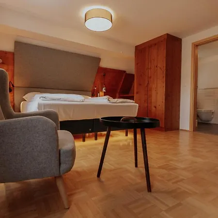 Guest house Zur Sonne 4*